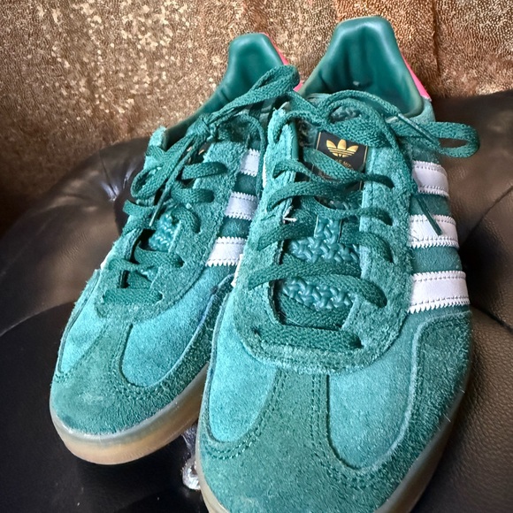 Adidas Green and Pink Interior Shoes - Picture 3 of 5